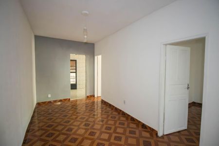 Casa para alugar com 70m², 2 quartos e 1 vagaSala