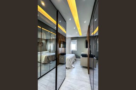 Apartamento para alugar com 87m², 2 quartos e 2 vagas Apartamento para alugar com 87m², 2 quartos e 2 vagasCloset da suíte