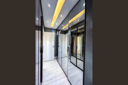 Apartamento para alugar com 87m², 2 quartos e 2 vagas Apartamento para alugar com 87m², 2 quartos e 2 vagasCloset da suíte