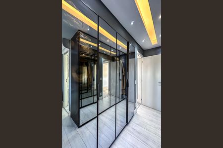 Apartamento para alugar com 87m², 2 quartos e 2 vagas Apartamento para alugar com 87m², 2 quartos e 2 vagasCloset da suíte