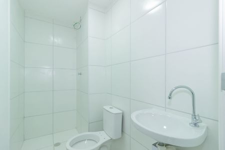 Apartamento para alugar com 36m², 2 quartos e sem vaga Apartamento para alugar com 36m², 2 quartos e sem vagaBanheiro