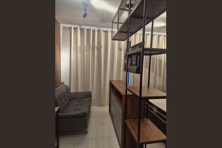 Sala / Quarto de kitnet/studio para alugar com 1 quarto, 30m² em Santana, São Paulo
