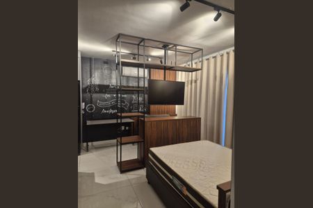 Sala / Quarto de kitnet/studio para alugar com 1 quarto, 30m² em Santana, São Paulo