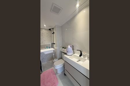 Apartamento à venda com 114m², 4 quartos e 2 vagas Apartamento à venda com 114m², 4 quartos e 2 vagasBanheiro