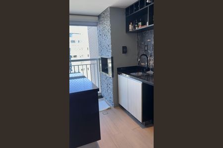 Apartamento à venda com 114m², 4 quartos e 2 vagas Apartamento à venda com 114m², 4 quartos e 2 vagasCozinha
