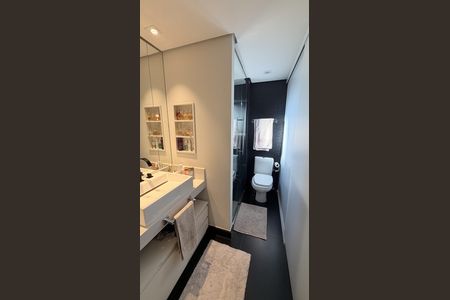 Apartamento à venda com 114m², 4 quartos e 2 vagas Apartamento à venda com 114m², 4 quartos e 2 vagasBanheiro