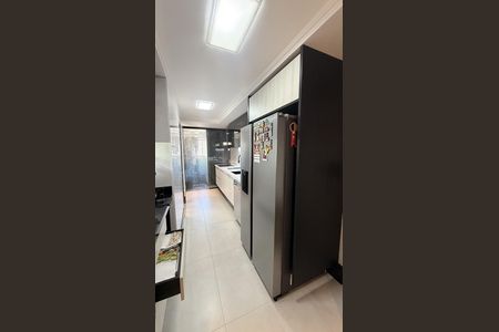 Apartamento à venda com 114m², 4 quartos e 2 vagas Apartamento à venda com 114m², 4 quartos e 2 vagasCozinha