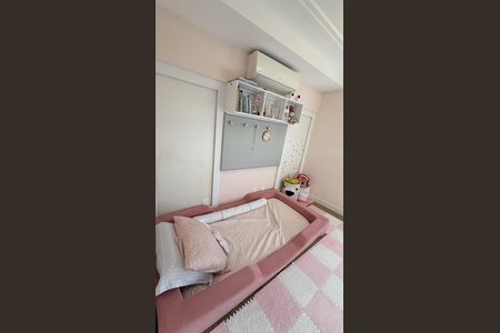 Apartamento à venda com 114m², 4 quartos e 2 vagas Apartamento à venda com 114m², 4 quartos e 2 vagasQuarto