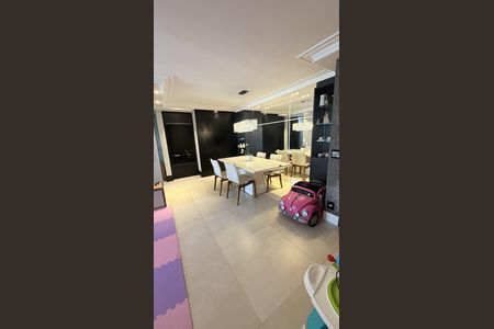 Apartamento à venda com 114m², 4 quartos e 2 vagas Apartamento à venda com 114m², 4 quartos e 2 vagasSala