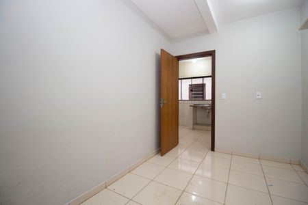 Quarto 2 de casa para alugar com 2 quartos, 50m² em Qnm 20, Brasília