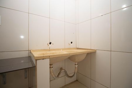 Casa para alugar com 50m², 2 quartos e 1 vaga Casa para alugar com 50m², 2 quartos e 1 vagaCozinha e Área de Serviço