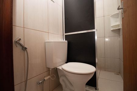 Casa para alugar com 50m², 2 quartos e 1 vaga Casa para alugar com 50m², 2 quartos e 1 vagaBanheiro Social
