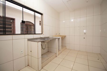 Casa para alugar com 50m², 2 quartos e 1 vaga Casa para alugar com 50m², 2 quartos e 1 vagaCozinha e Área de Serviço