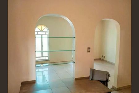 Casa para alugar com 3 quartos, 250m² em Vila Nova Teixeira, Campinas