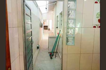 Casa para alugar com 250m², 3 quartos e 2 vagas