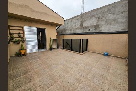 Casa à venda com 137m², 4 quartos e 1 vaga Casa à venda com 137m², 4 quartos e 1 vagaVaranda