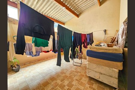 Casa à venda com 137m², 4 quartos e 1 vaga Casa à venda com 137m², 4 quartos e 1 vagaQuintal