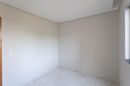 Casa de condomínio à venda com 155m², 2 quartos e 1 vagaQuarto