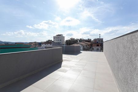 Casa de condomínio à venda com 155m², 2 quartos e 1 vagaTerraço