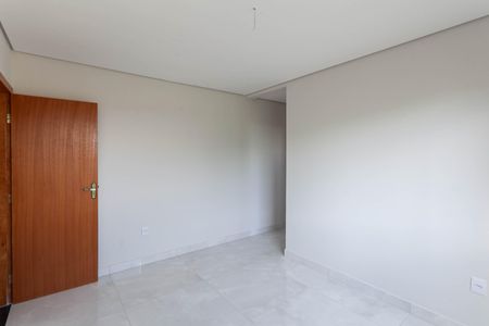 Casa de condomínio à venda com 155m², 2 quartos e 1 vagaSuíte 