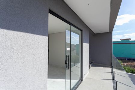 Casa de condomínio à venda com 155m², 2 quartos e 1 vagaEntrada