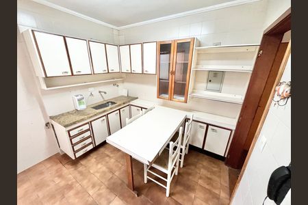 Apartamento à venda com 80m², 2 quartos e sem vaga Apartamento à venda com 80m², 2 quartos e sem vagaCozinha