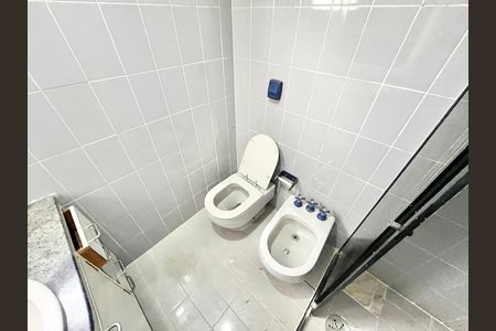 Banheiro de apartamento à venda com 2 quartos, 80m² em Santana, São Paulo