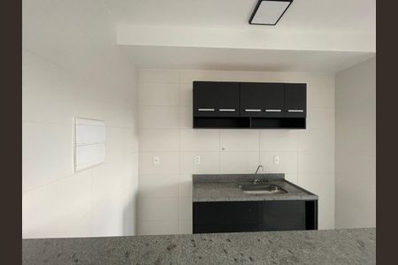 Cozinha de apartamento para alugar com 2 quartos, 58m² em Jaraguá, Uberlândia