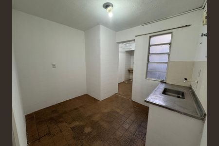 Cozinha de apartamento à venda com 2 quartos, 63m² em Qna 18, Brasília