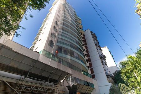 Apartamento à venda com 100m², 3 quartos e 1 vagaFachada