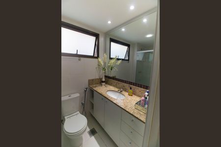 Apartamento à venda com 100m², 3 quartos e 1 vagaBanheiro da Suíte