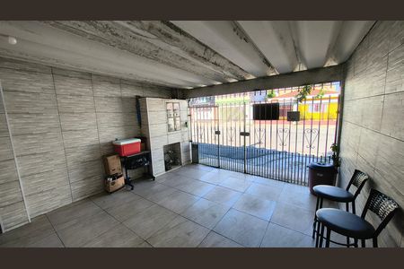 Casa à venda com 256m², 4 quartos e 3 vagas Casa à venda com 256m², 4 quartos e 3 vagasGaragem