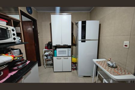 Casa à venda com 256m², 4 quartos e 3 vagas Casa à venda com 256m², 4 quartos e 3 vagasCozinha