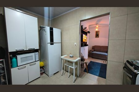 Casa à venda com 256m², 4 quartos e 3 vagas Casa à venda com 256m², 4 quartos e 3 vagasCozinha