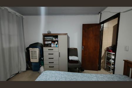 Casa à venda com 256m², 4 quartos e 3 vagas Casa à venda com 256m², 4 quartos e 3 vagasQuarto