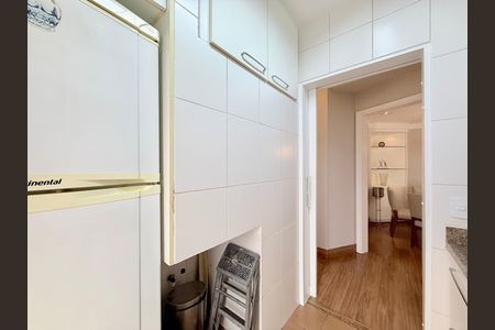Apartamento para alugar com 74m², 2 quartos e 2 vagas Apartamento para alugar com 74m², 2 quartos e 2 vagasCozinha