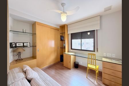 Apartamento para alugar com 74m², 2 quartos e 2 vagas Apartamento para alugar com 74m², 2 quartos e 2 vagasQuarto 2