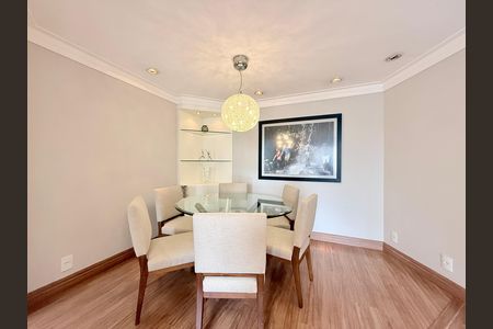 Apartamento para alugar com 74m², 2 quartos e 2 vagas Apartamento para alugar com 74m², 2 quartos e 2 vagasSala