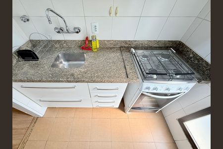 Apartamento para alugar com 74m², 2 quartos e 2 vagas Apartamento para alugar com 74m², 2 quartos e 2 vagasCozinha