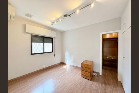Apartamento para alugar com 74m², 2 quartos e 2 vagas Apartamento para alugar com 74m², 2 quartos e 2 vagasSuíte