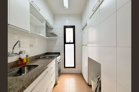 Apartamento para alugar com 74m², 2 quartos e 2 vagas Apartamento para alugar com 74m², 2 quartos e 2 vagasCozinha