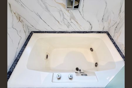 Apartamento para alugar com 74m², 2 quartos e 2 vagas Apartamento para alugar com 74m², 2 quartos e 2 vagasBanheiro Suíte