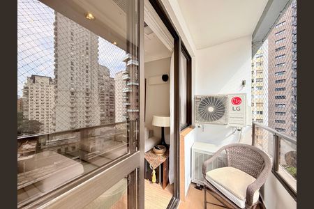Apartamento para alugar com 74m², 2 quartos e 2 vagas Apartamento para alugar com 74m², 2 quartos e 2 vagasSacada