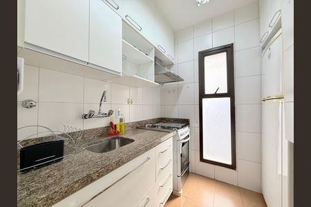 Apartamento para alugar com 74m², 2 quartos e 2 vagas Apartamento para alugar com 74m², 2 quartos e 2 vagasCozinha