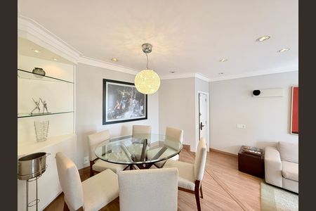 Apartamento para alugar com 74m², 2 quartos e 2 vagas Apartamento para alugar com 74m², 2 quartos e 2 vagasSala
