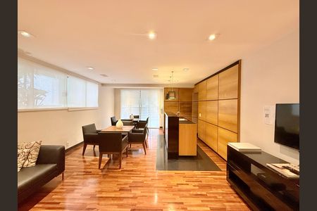 Apartamento para alugar com 74m², 2 quartos e 2 vagas Apartamento para alugar com 74m², 2 quartos e 2 vagasSalão de Festas