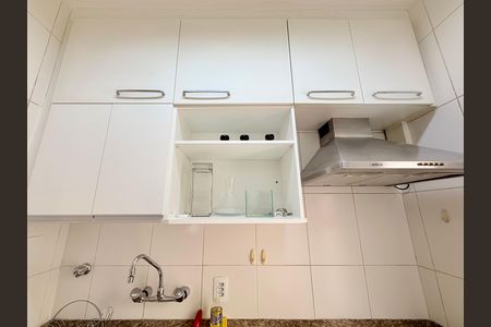Apartamento para alugar com 74m², 2 quartos e 2 vagas Apartamento para alugar com 74m², 2 quartos e 2 vagasCozinha