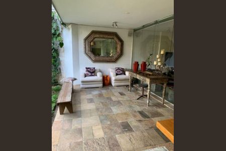Foto 20 de casa à venda com 3 quartos, 340m² em Campo Belo, São Paulo