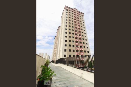 Apartamento para alugar com 50m², 2 quartos e 1 vaga Apartamento para alugar com 50m², 2 quartos e 1 vagaFachada