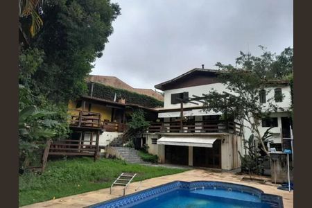 Casa à venda com 5 quartos, 750m² em Rolinópolis, São Paulo